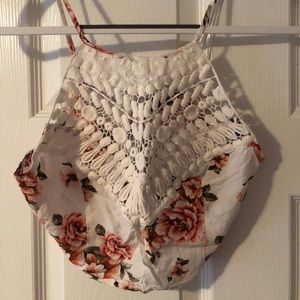 Forever 21 medium flowery crop top
